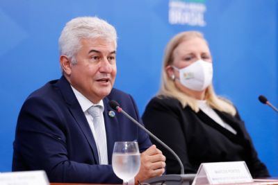 'Ilustrativo', diz ministro Marcos Pontes sobre gr�fico sem dado