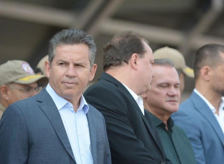 Grupo pr�-Lula pede cassa��o de candidatura de Mendes