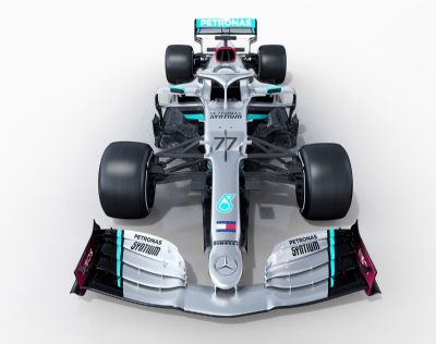Em busca de conquista hist�rica, Mercedes lan�a seu novo carro para a temporada