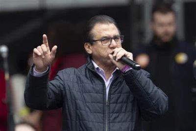 Ministro do Trabalho quer acabar com saque-anivers�rio do FGTS