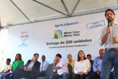 Minha Casa, Minha Vida deve entregar 75 mil moradias no 1� semestre, diz Baldy