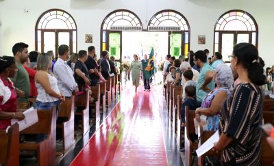 Missa em a��o de gra�as comemora os 152 anos de Funda��o de V�rzea Grande e o dia das m�es