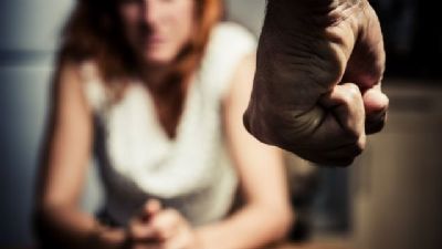 Mulher vai passar natal com o ex, � agredida e quase morta em Cuiab�