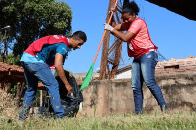 Mutir�o de limpeza marca programa��o da Semana do Meio Ambiente no saneamento