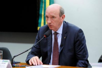Transmiss�o do cargo de lideran�a da FPA ser� nesta ter�a em Bras�lia