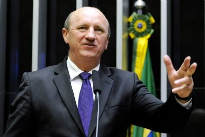 ​Neri Gueller quer apoiar candidato da Federa��o em Cuiab�