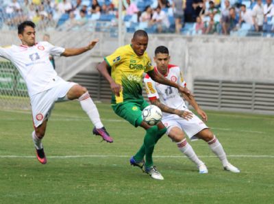 Cuiab� renova com atletas que conquistaram o acesso