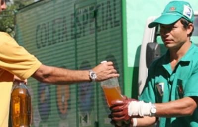 C�mara aprova implanta��o de coleta seletiva de �leo de cozinha em escolas