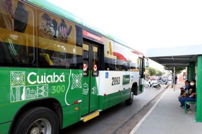 ​Paralisa��o de motoristas deixa bairros de Cuiab� sem �nibus nesta segunda