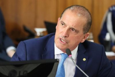 Ministro Onyx refor�a que Bolsonaro sempre pediu equil�brio para gestores entre sa�de e economia