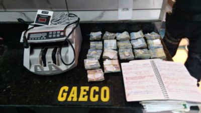 ​Opera��o mira pessoas ligadas ao Comando Vermelho e apreende ouro, dinheiro e ve�culos