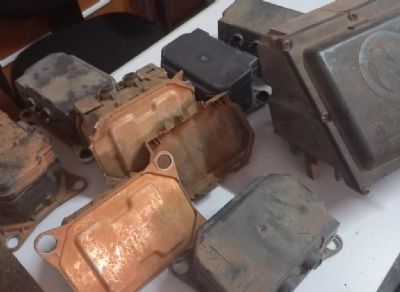 ​PC cumpre 13 mandados contra grupo especializado em furto de m�dulos de caminh�o