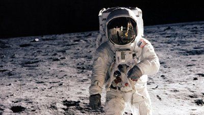 09  de janeiro � dia do astronauta, confira curiosidades e o astronauta brasileiro que comp�e a gest�o de Bolsonaro