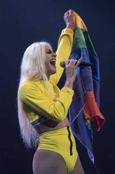 Pabllo Vittar diz que gravou parceria internacional e defende LGBTs: �A gente s� quer amor�