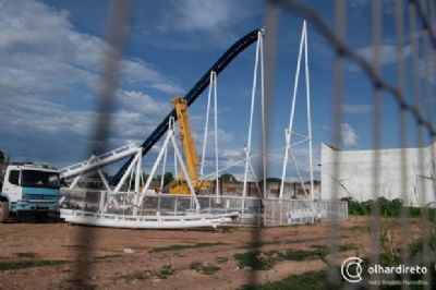 Pe�as da montanha russa do Ita Park s�o furtadas e brinquedo fica fechado dias ap�s a inaugura��o