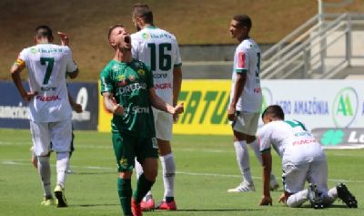 Com gol de Guilherme Pato, Cuiab� vence Luverdense e segue na lideran�a do Mato-grossense
