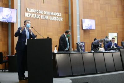 Deputados se revoltam com a Mesa Diretora e pedem vistas de todos os vetos do governo