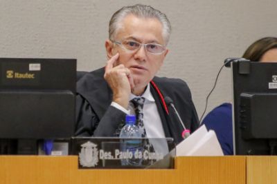 ​Perri d� liberdade a empres�rio que escondeu equipamento dos grampos