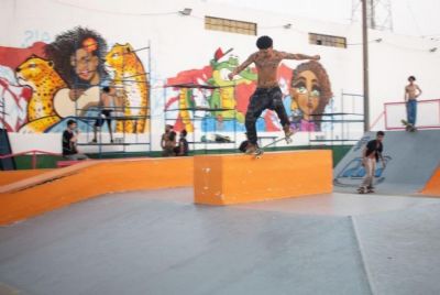 ​Acordo entre prefeitura e MPE garante pra�a com pista que skate no 1� de Mar�o