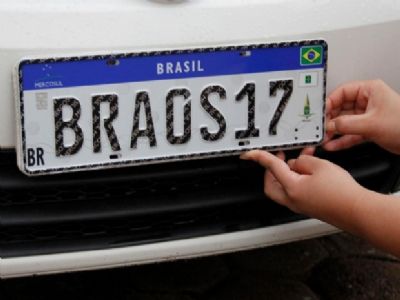 Placas com padr�o do Mercosul entram em vigor em todo o pa�s