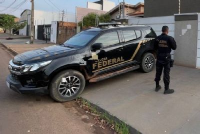 ​Pol�cia Federal investiga contrabando de cigarros e medicamentos em MT