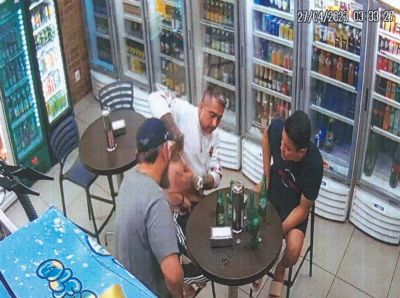 J​usti�a nega absolvi��o e mant�m j�ri de policial que matou PM