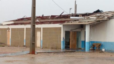 ​Chuva derruba muro do Pomeri e destelha cela de Fabris e Jo�o Emanuel no CCC
