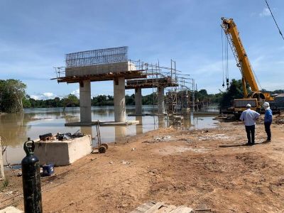 Balsas e pontes de madeira ser�o substitu� por pontes de concreto em MT