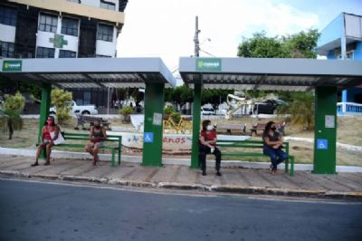 Semob j� substituiu ou implantou mais de 300 abrigos em pontos de �nibus neste ano