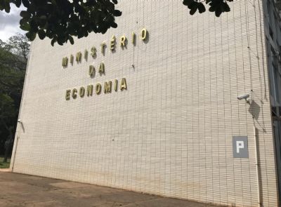 Em ano de elei��o, centenas de munic�pios est�o � beira do colapso financeiro