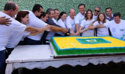 Luverdenses participam de comemora��o ao anivers�rio do munic�pio