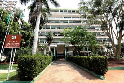 ​Prefeitura de Cuiab� paga sal�rios de servidores nesta quinta