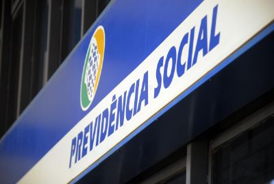INSS alerta para golpes relativos � revis�o da vida toda