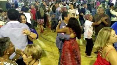 Natal Iluminado traz celebra��o do �Dia do Rasqueado� para Pra�a Alencastro