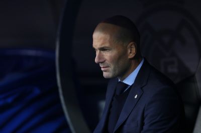 Jornal espanhol diz que Zidane est� na mira do PSG para a pr�xima temporada