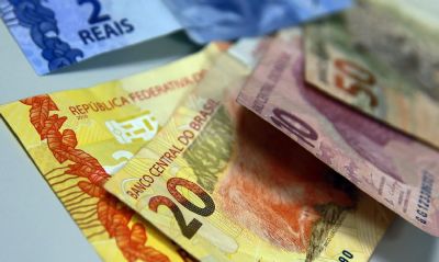 Piora econ�mica deve empurrar 3,8 milh�es de domic�lios para as classes D e E neste ano