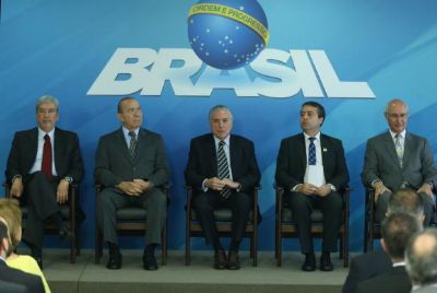 Reforma da Previd�ncia 'n�o � muito ampla', diz Temer