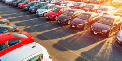 Vendas de ve�culos novos sofrem impactos de produ��o reduzida em 2020