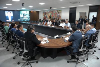 ​Entidades concordam com proposta de MT e projeto de ajuda de R$ 50 milh�es ao RS ser� enviada � AL