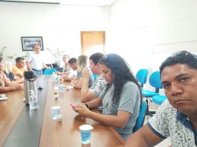 ​Prefeitura suspende convoca��o dos motoristas de aplicativos de VG