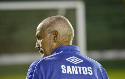 Jesualdo sofre press�o interna no Santos, e clube analisa pr�ximos passos em semana decisiva