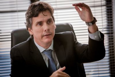Gallo estima perder 7% do PIB em 2020 e alerta chefes de Poder sobre a redu��o do duod�cimo