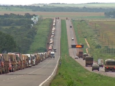 Focos de queimada caem 49% na BR-163 em 2017