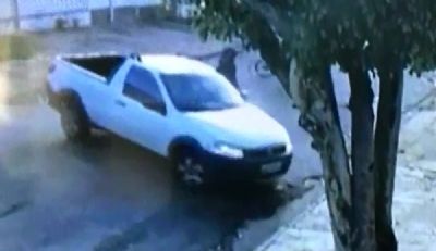 Mulher tem carro roubado duas vezes no mesmo dia