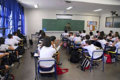 Decis�o do STF sobre ensino religioso n�o causar� altera��o em MT, diz Seduc