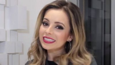 Sandy revela gostos musicais e conta que o filho, Theo, � f� de Sepultura