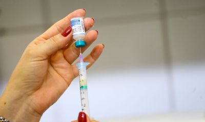 Come�am hoje campanhas de vacina��o contra p�lio e de multivacina��o