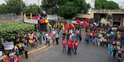 Servidores da Sa�de d�o ultimato no governo e prometem greve para dia 24 de dezembro