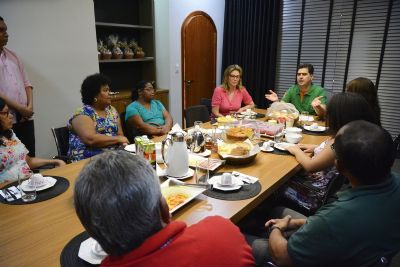 Servidores da Prefeitura desde a d�cada de 70 s�o homenageados