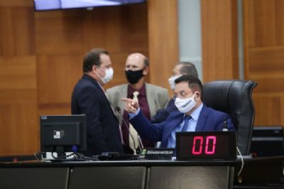 Com dificuldades para passar, reforma da Previd�ncia � adiada e deputados preparam emendas